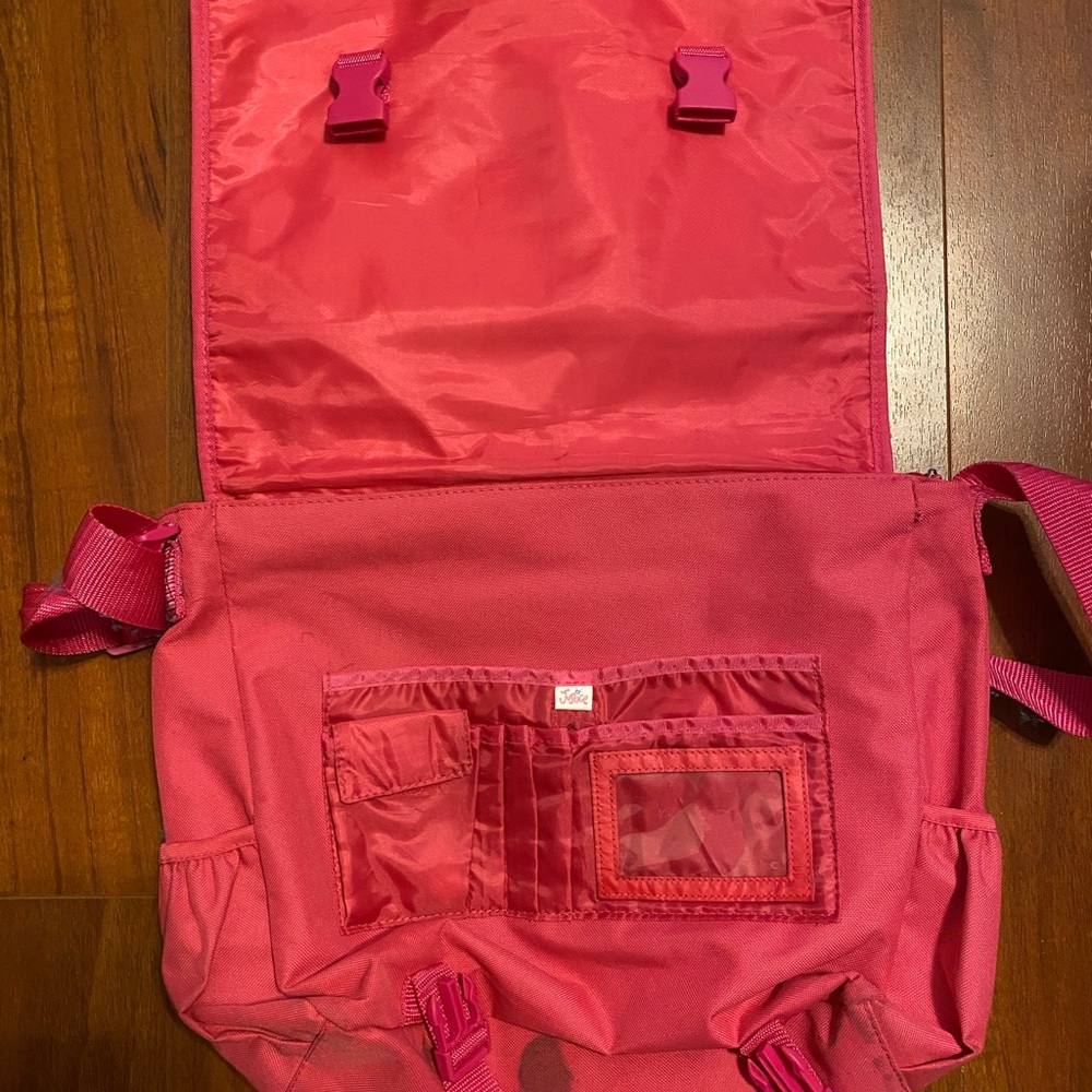 Pink sandals and Justice messenger bag - Picture 4 of 8